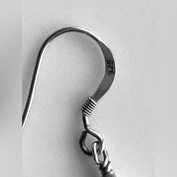 .925 Sterling Silver Navajo Liquid Tube Bead Heishi Black Onyx Dangle Earrings - Picture 5 of 8